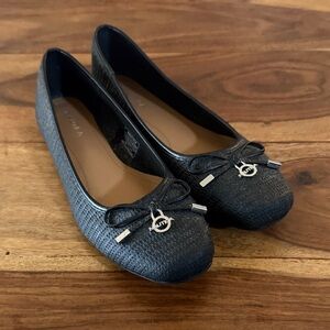 Nautica Textured Black Loafers with Bow Accent